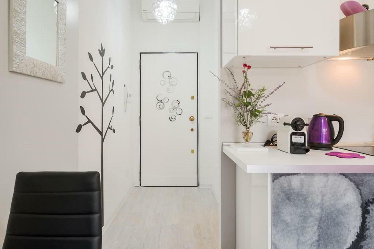 ℒovely & ℰlegant Studio Next To Duomo/Missori Milán Exteriér fotografie